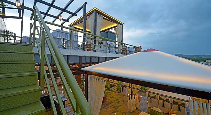 Hotel JP International