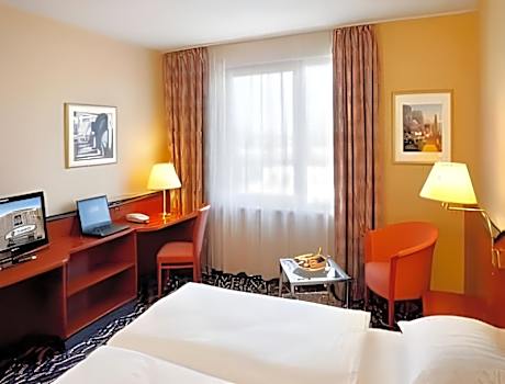 2 Twin Bed Room