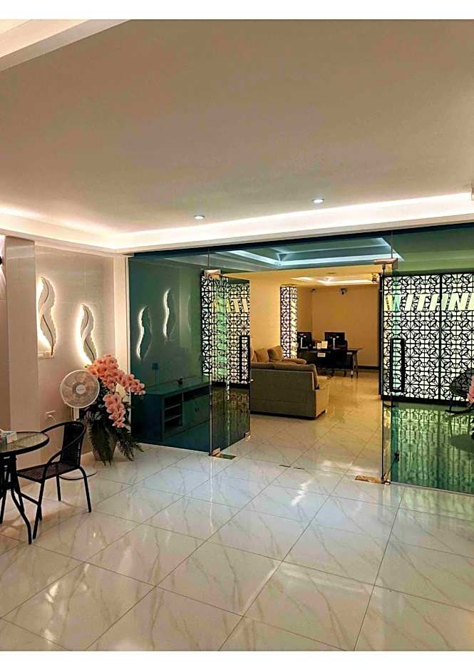 Titanic Residence-7 minute walk to the Beach