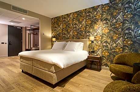 Superior Double Room with Bath