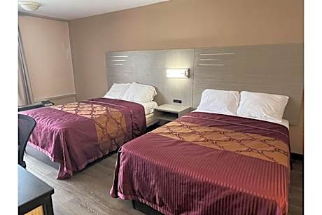 Deluxe 2 Full Beds Smoking