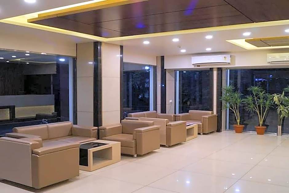 Hotel Midtown, Vadodara
