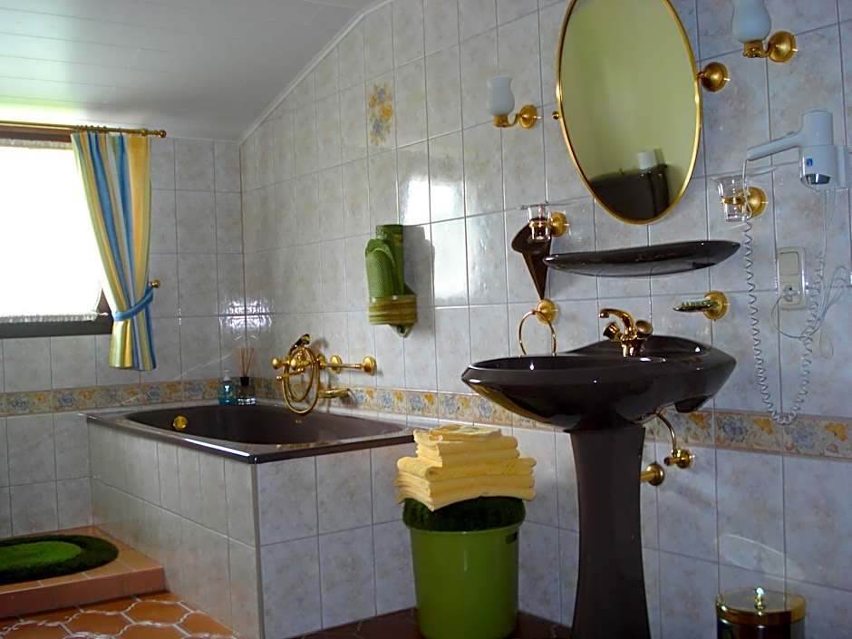 Hotel Lindenhof – Weywertz, IN
