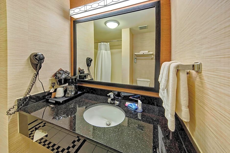 Fairfield Inn & Suites by Marriott Oklahoma City NW Expressway/Warr Acres