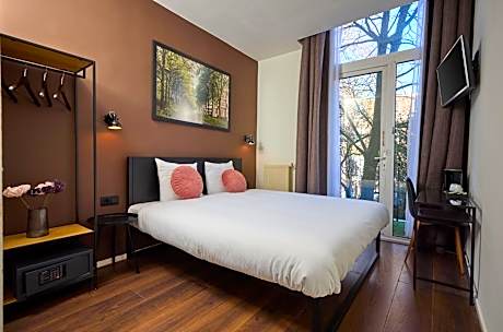 Quentin Museum Square Hotel