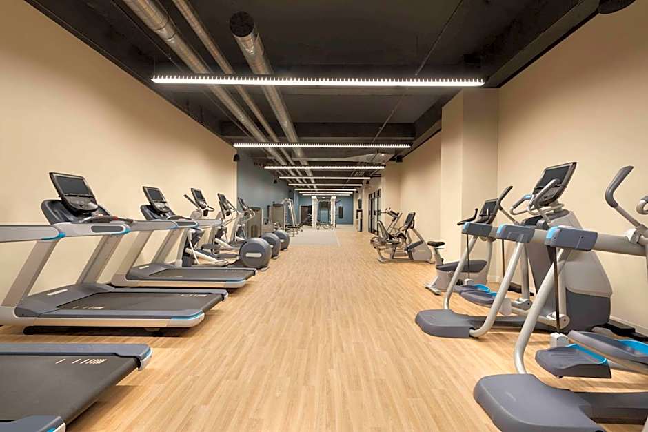 Embassy Suites By Hilton Minneapolis Downtown Hotel