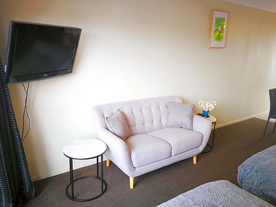 Le Chalet Suisse Motel Taupo