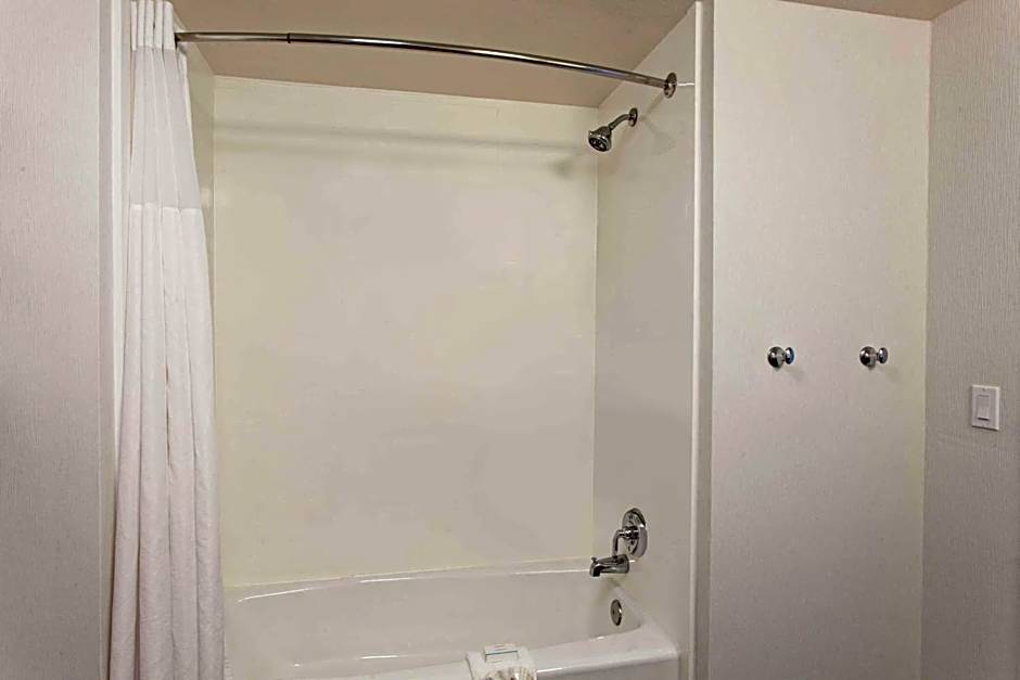 Hampton Inn By Hilton Santa Cruz