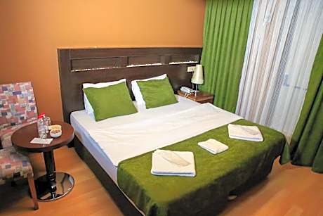 Budget Double or Twin Room without Window