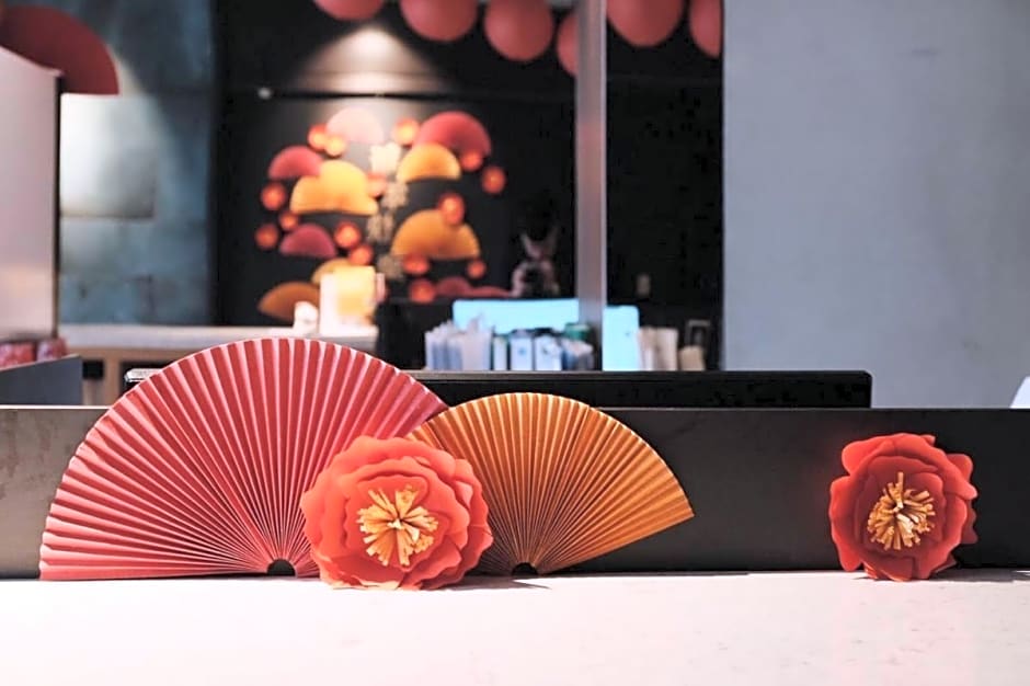 Bouti Waterfront Hotel