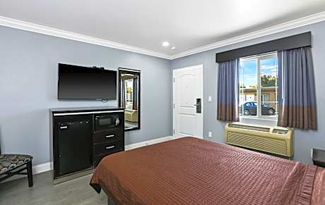 Queen Room - Disability Access