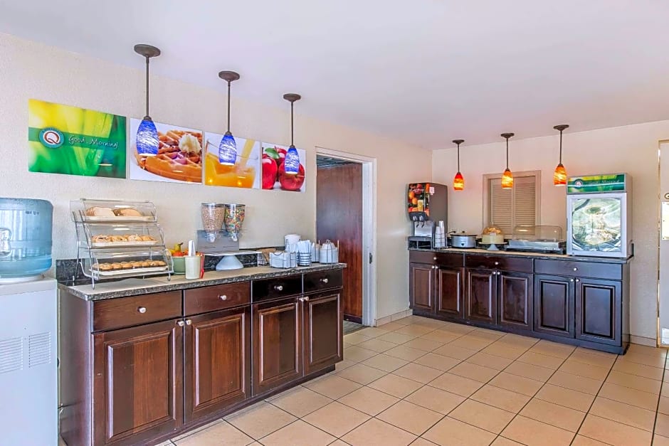 Quality Inn & Suites Easley - Greenville