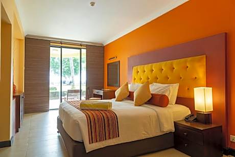Cabana Room with Twin Bed - Free Room Upgrade (next category) & Late Check-out (subject to availability) | Spa 20% Off | Sauna & Steam Bath 50% Off | Billiards 50% Off | F&B Discounts (10–20% Off) | Valid until 31 October 2026