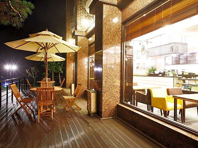 Cheongju Namoo Hotel