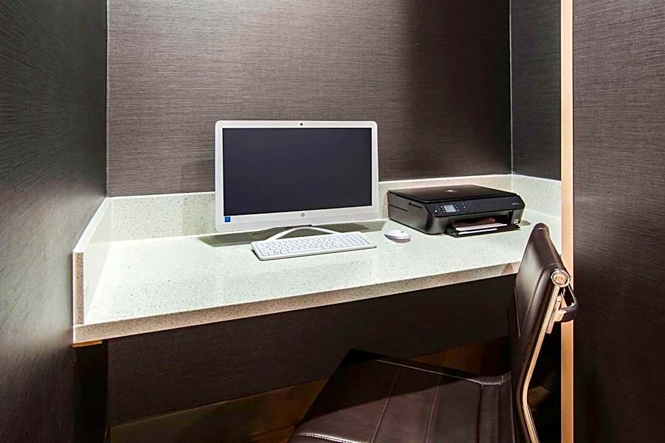 La Quinta Inn & Suites by Wyndham Owasso