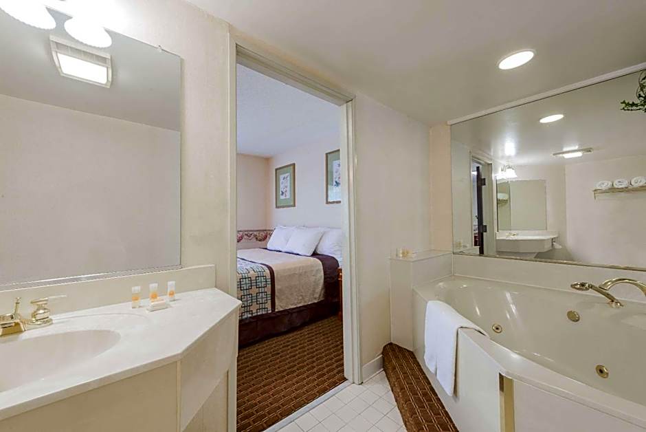 Days Inn by Wyndham Yadkinville