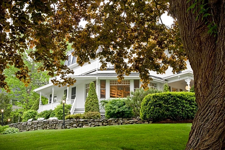 Relais Chateaux Camden Harbour Inn