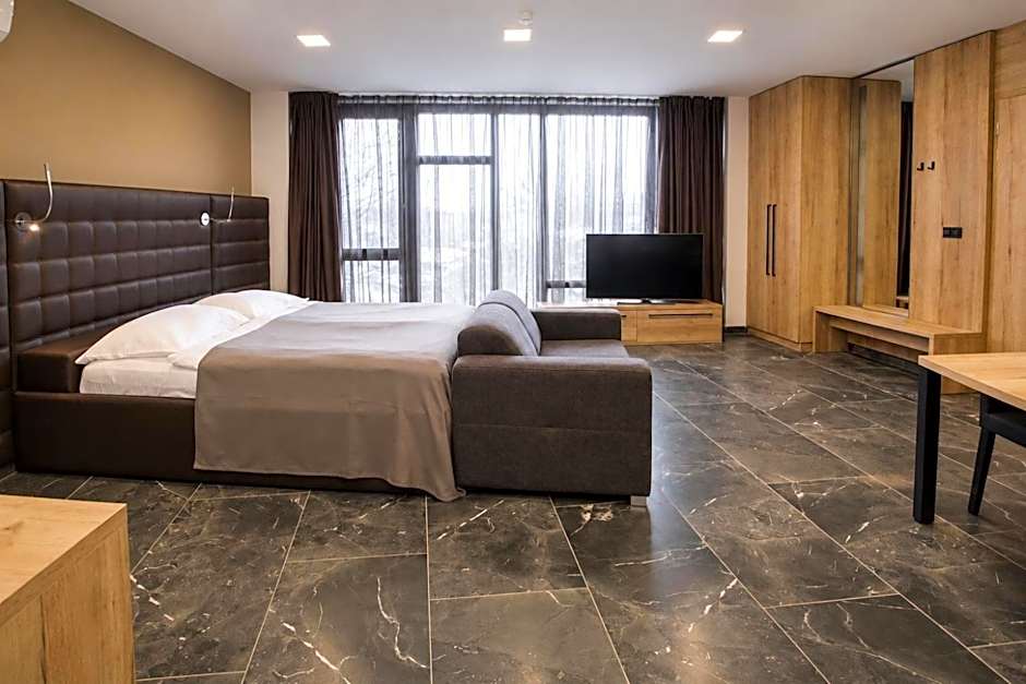 4 SMART HOTEL