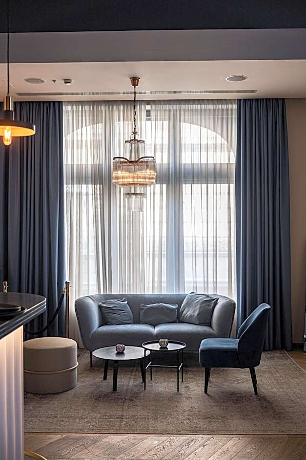 Alice Hotel
