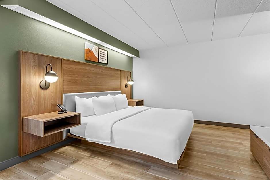 Spark by Hilton Lynchburg