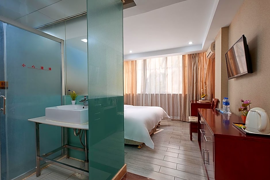 Kaiserdom Hotel China Plaza