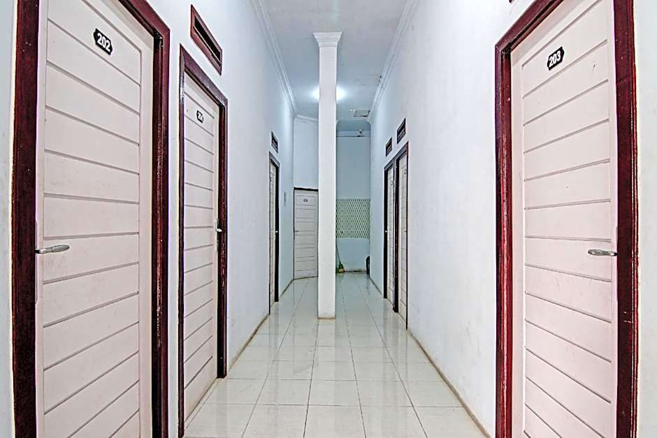 Hotel O Lestari Baru Syariah Near SMA Negeri 1 Salo