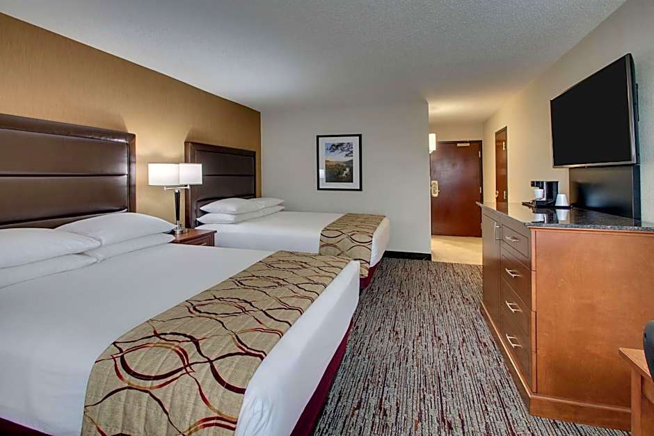 Drury Inn and Suites Bowling Green