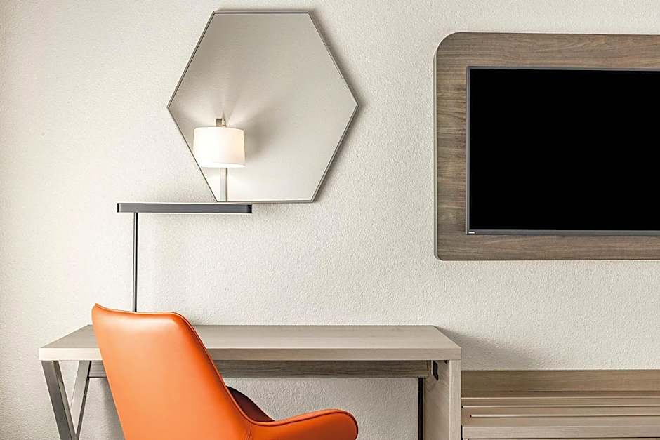 Holiday Inn Express & Suites - Phoenix West - Tolleson By IHG