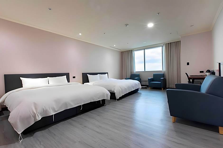 Jungli Le Midi Hotel