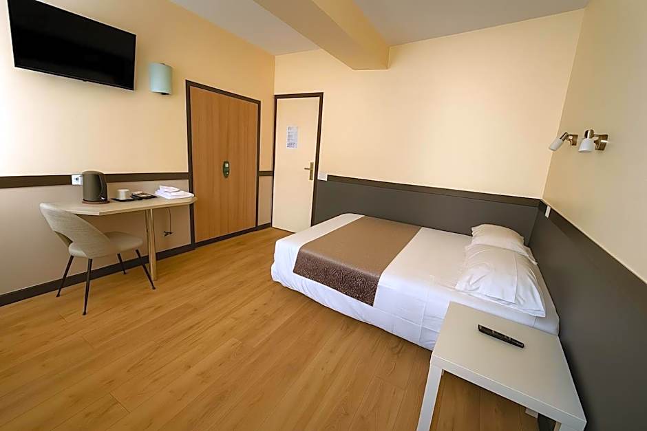 Hotel des Bains à 10 min de Paris