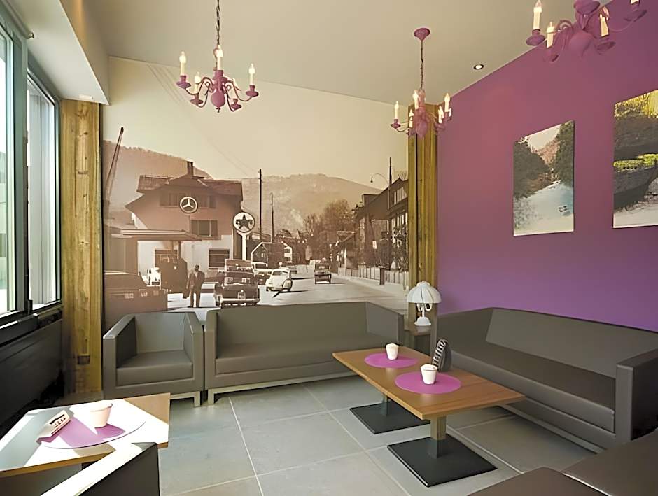 Hotel Oasis