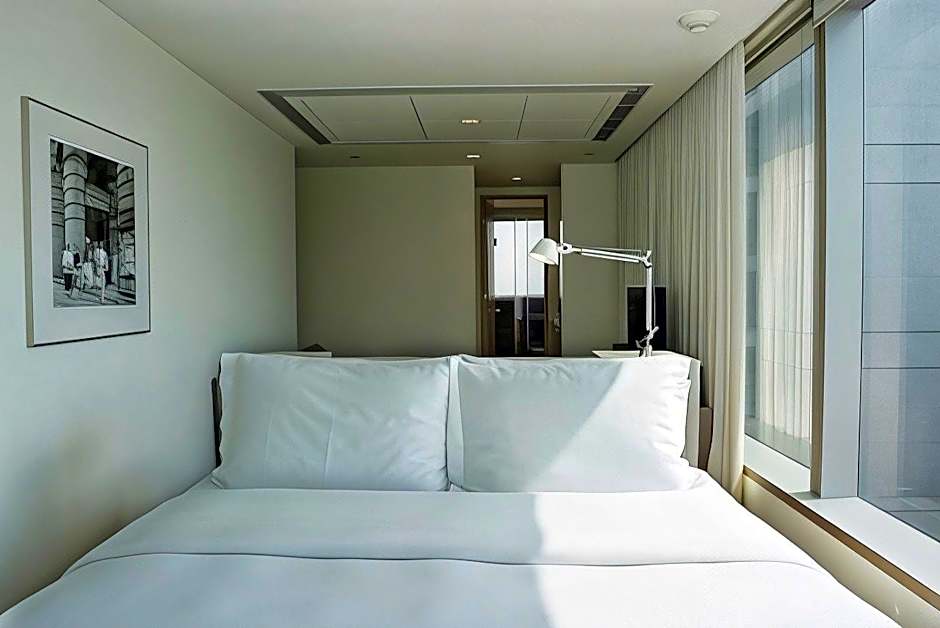 Twenty One Whitfield