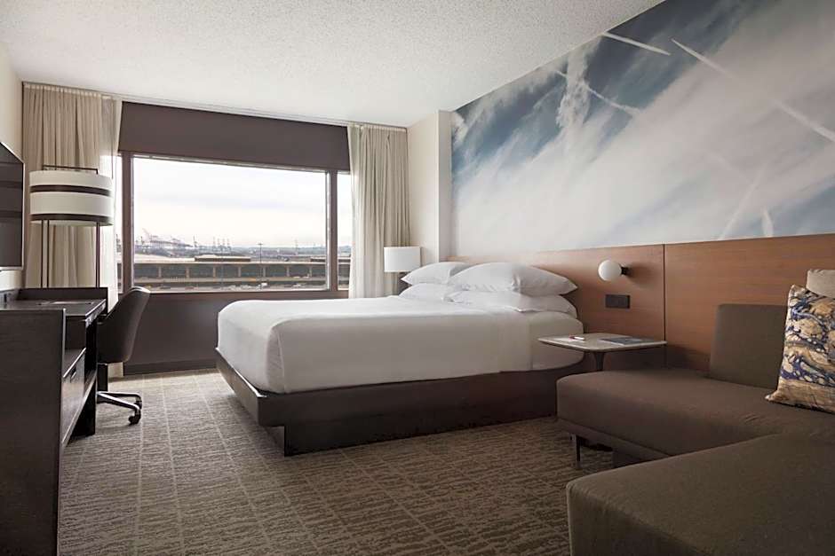 Newark Liberty International Airport Marriott