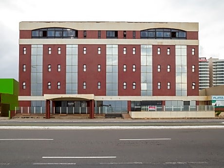 Hotel Oceanico Armaçao
