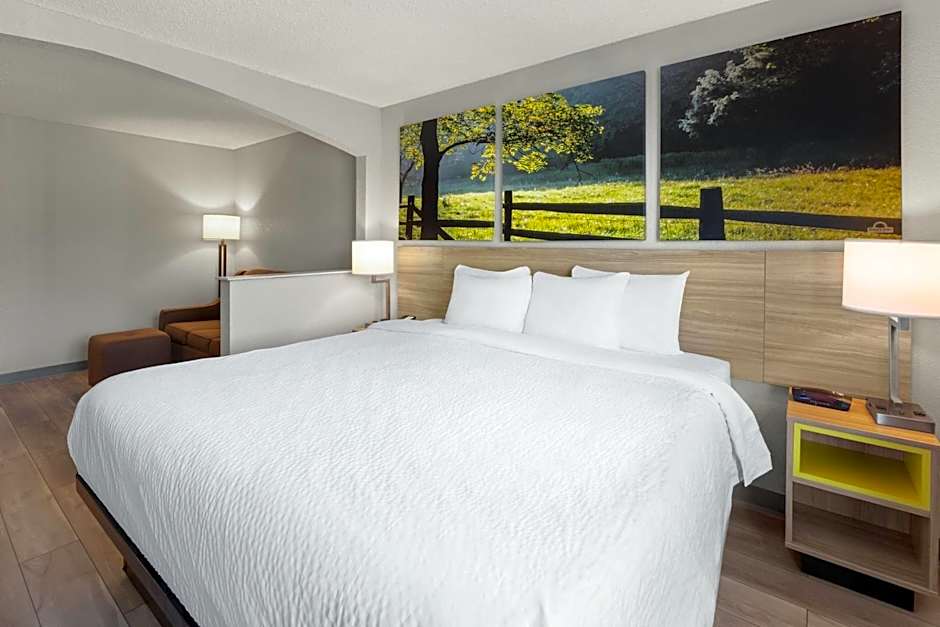 Days Inn by Wyndham Blairsville