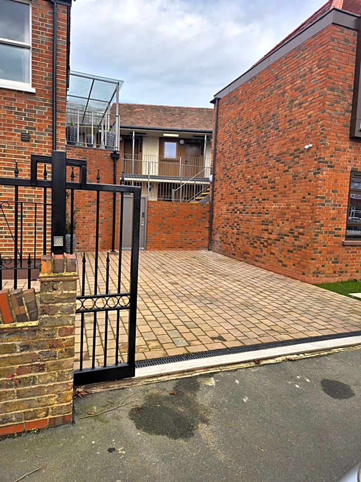 Rosemay Boutique Hotel Near Heathrow Airport