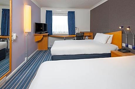 Standard Room with Free Hot Breakfast