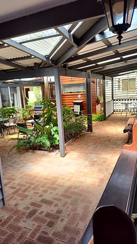 Adamsons Riverside Accommodation