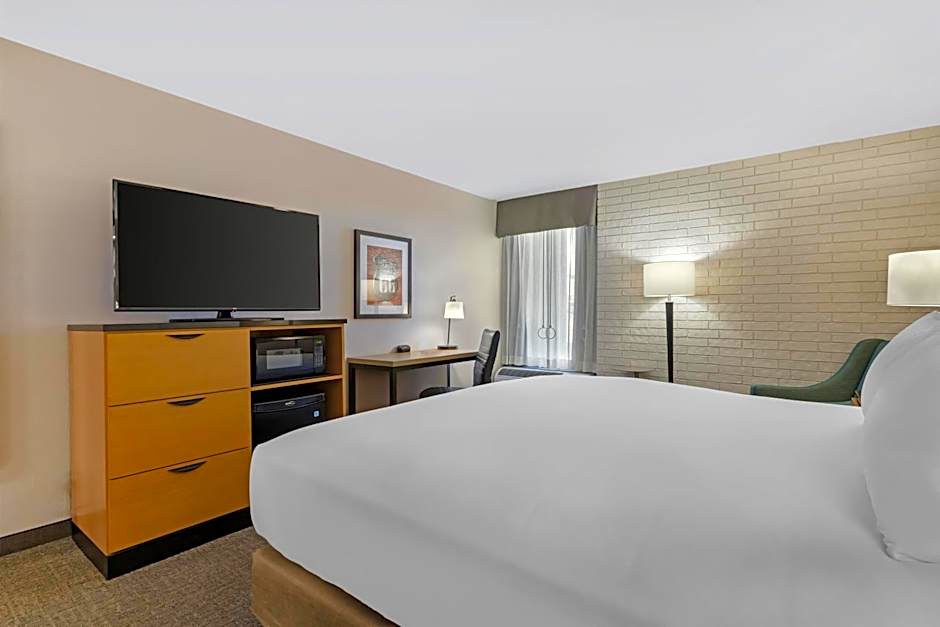 Drury Inn & Suites Joplin