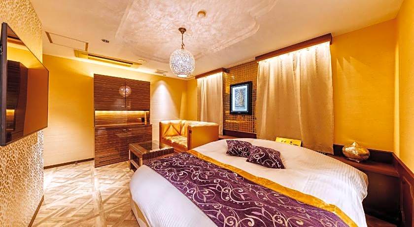 Izumiotsu Chapel Sweet - Adult Only