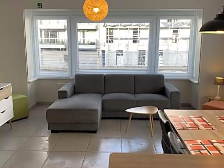 Modern Beachside Apartment