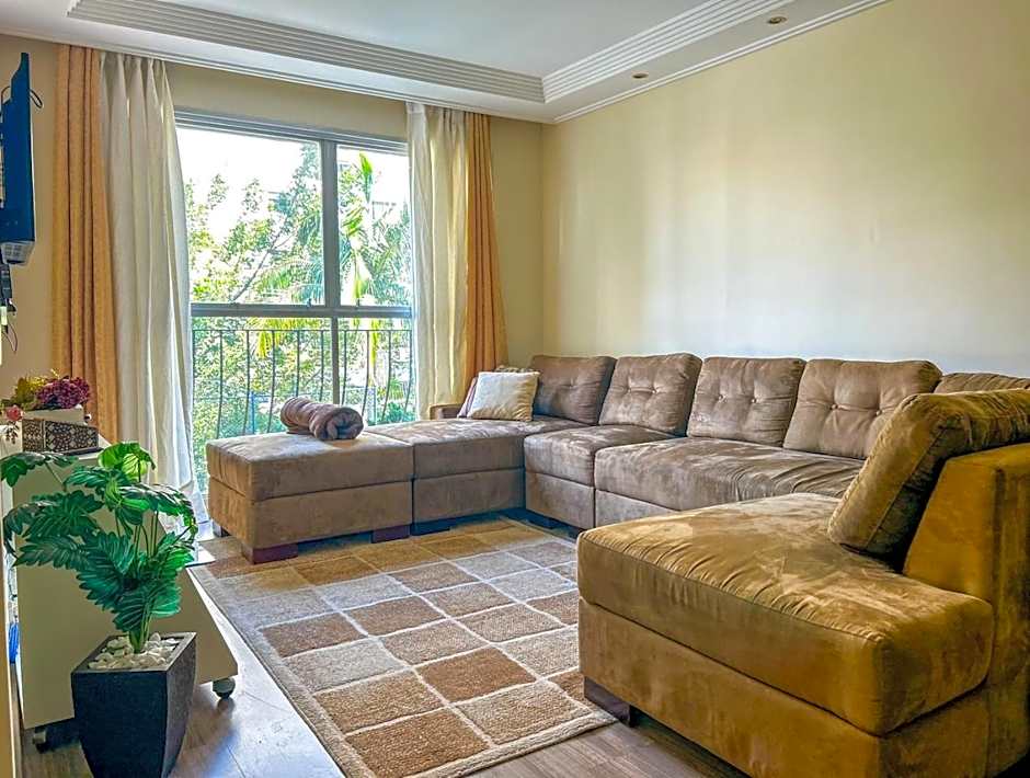 Apto espacoso c WiFi prox a Marginal Pinheiros SP