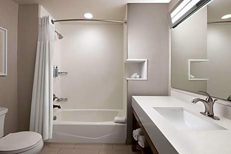 Room, 2 Queen Beds