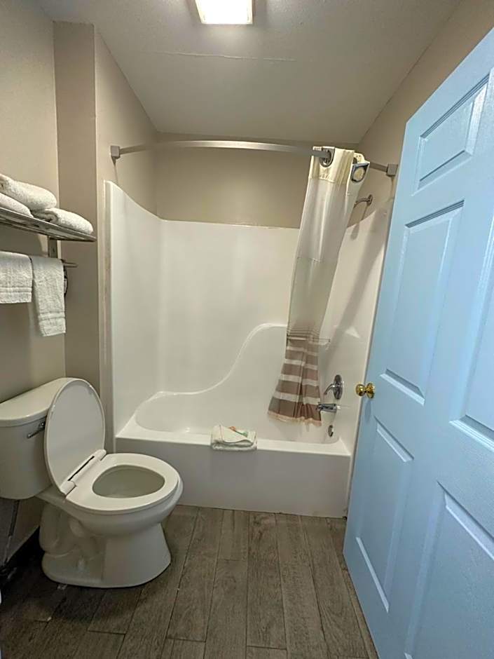 Super 8 by Wyndham Ocean Springs Biloxi