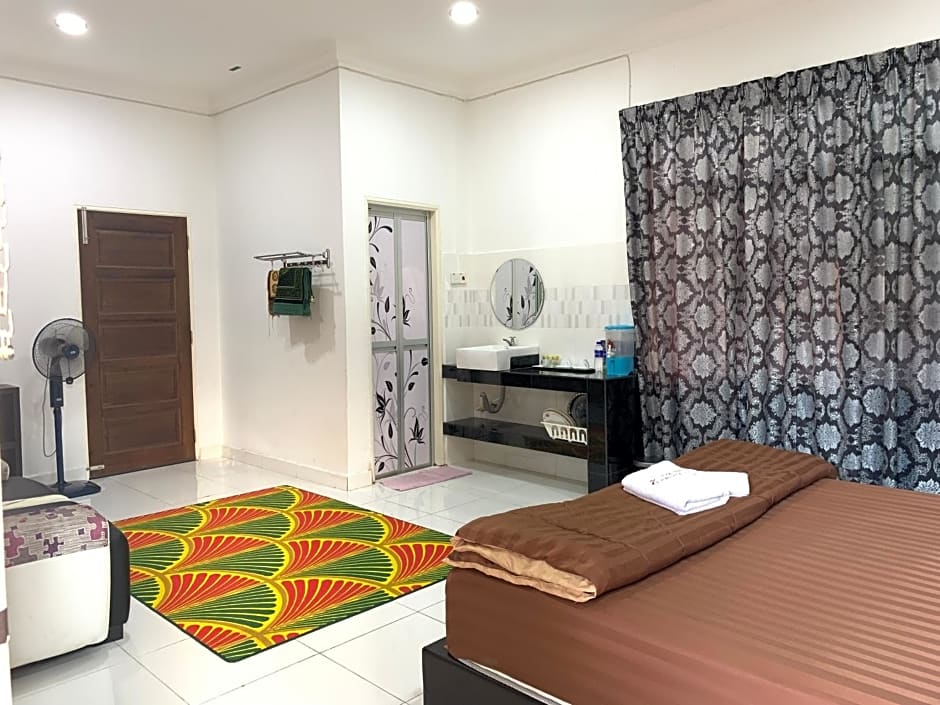 Wan Danisha Villa Inn