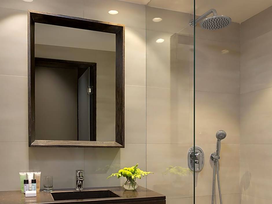 Golden Crown Haifa Hotel