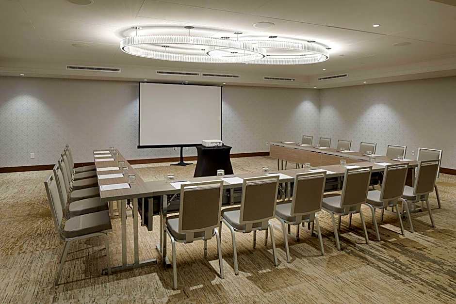 The Kingsley Bloomfield Hills - a DoubleTree by Hilton
