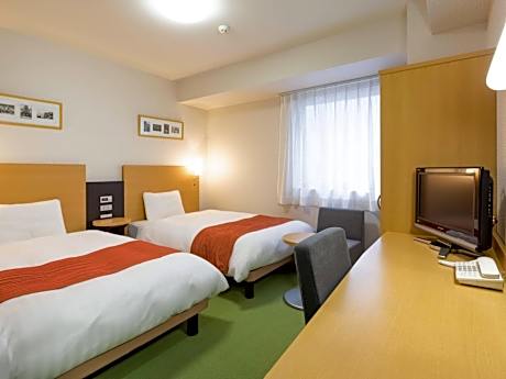 Twin Room - Non-Smoking