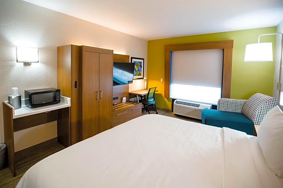Holiday Inn Express & Suites Knoxville - Farragut by IHG