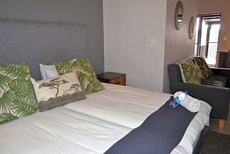 Triple Room with Bathroom